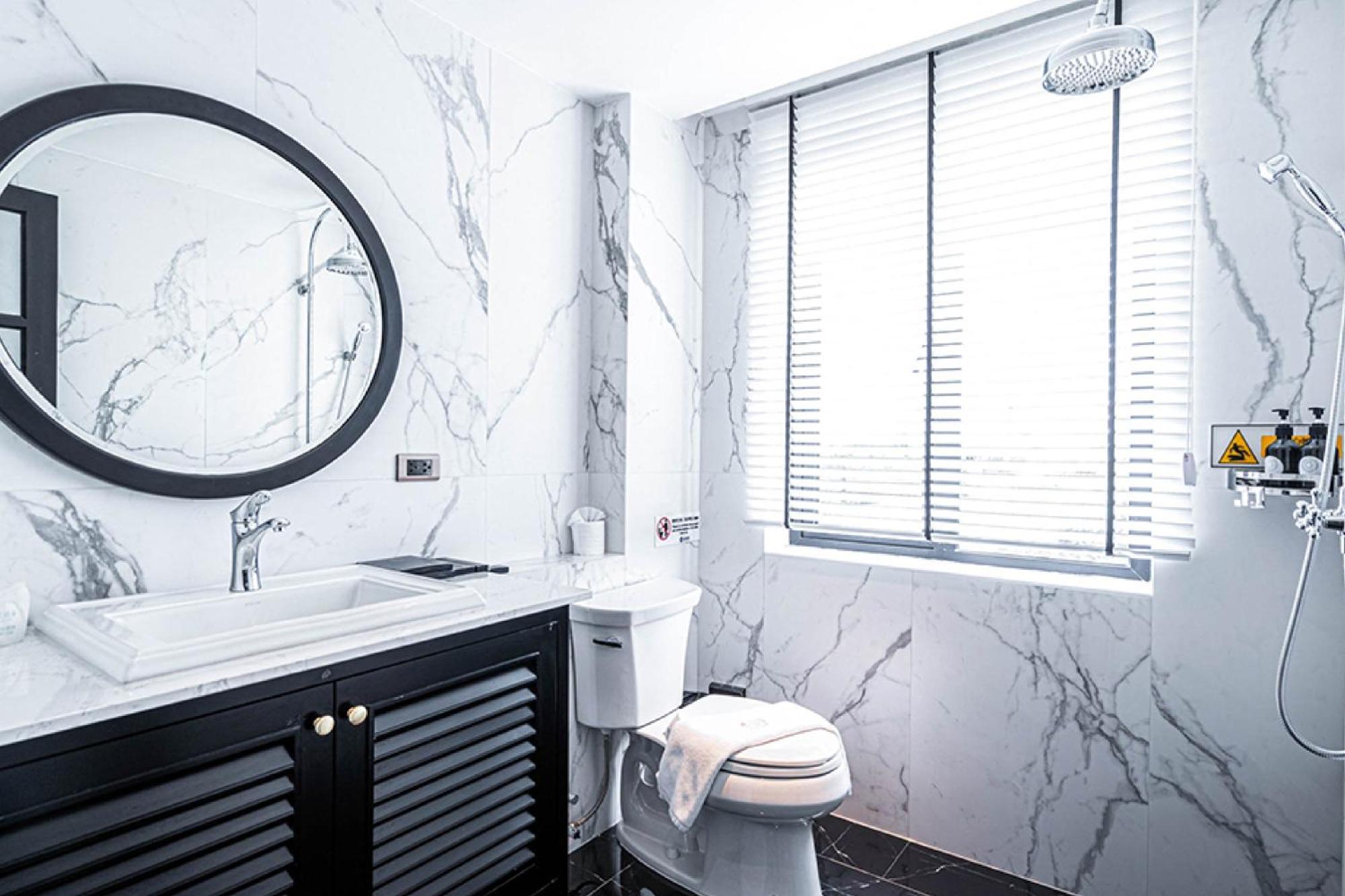 Glory Boutique Suites 清迈古城荣耀精品酒店 Chiang Mai Bagian luar foto