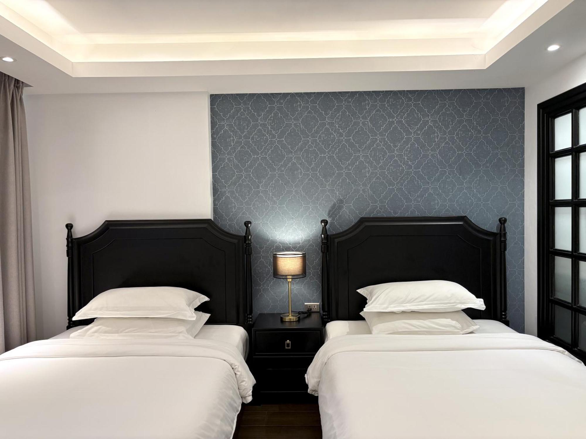 Glory Boutique Suites 清迈古城荣耀精品酒店 Chiang Mai Bagian luar foto