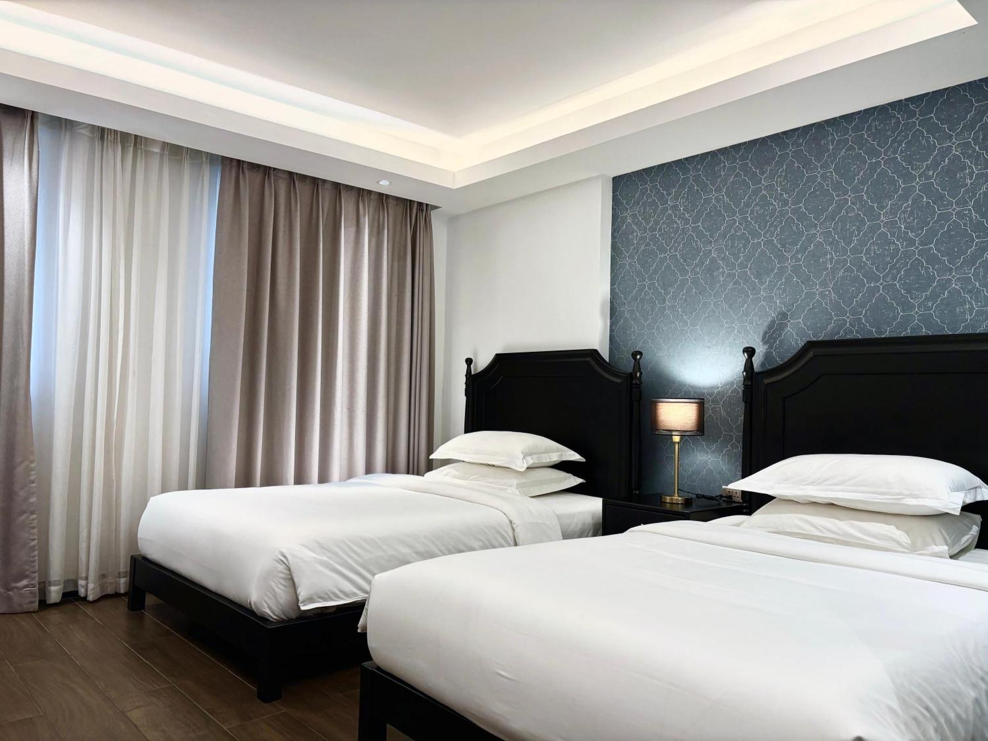 Glory Boutique Suites 清迈古城荣耀精品酒店 Chiang Mai Bagian luar foto
